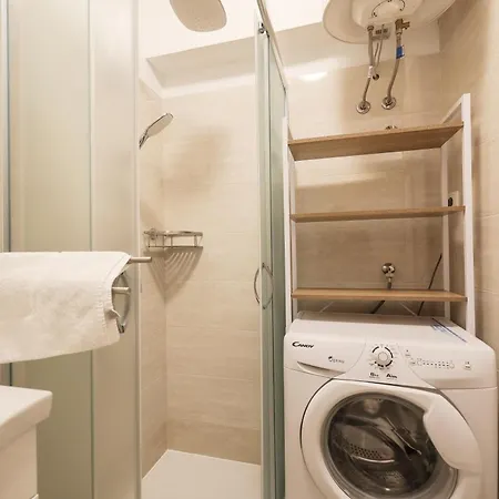 Selah Apartment